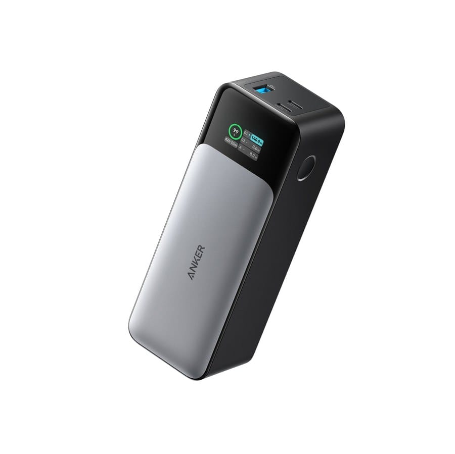 Power bank Anker 737 PowerCore 24K com display digital mostrando carga — presente tech premium